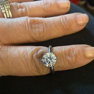 3.35 ct simulated diamond ring